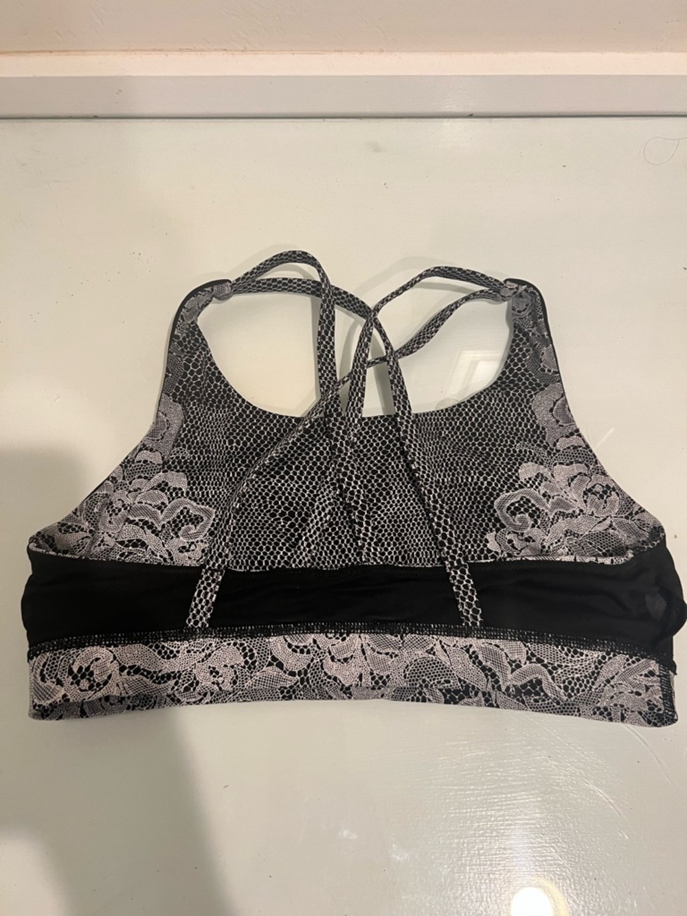 Lululemon Lace Pattern Bra - Picture 3 of 5